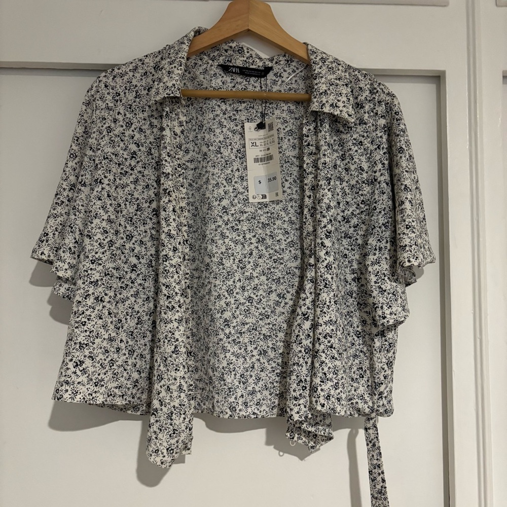 NWT Zara Wrap Black and White Floral Blouse Size XL